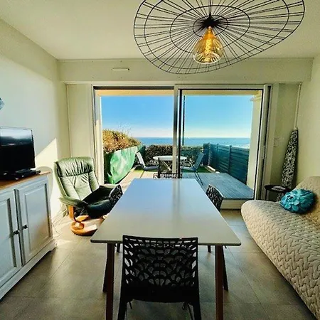 : 2 Pieces Avec Jardin Prive, Terrasse Et Parking A 2 Pas De La Cote - Fr-1-478-299 Apartment