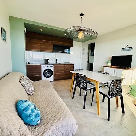 : 2 Pieces Avec Jardin Prive, Terrasse Et Parking A 2 Pas De La Cote - Fr-1-478-299 *